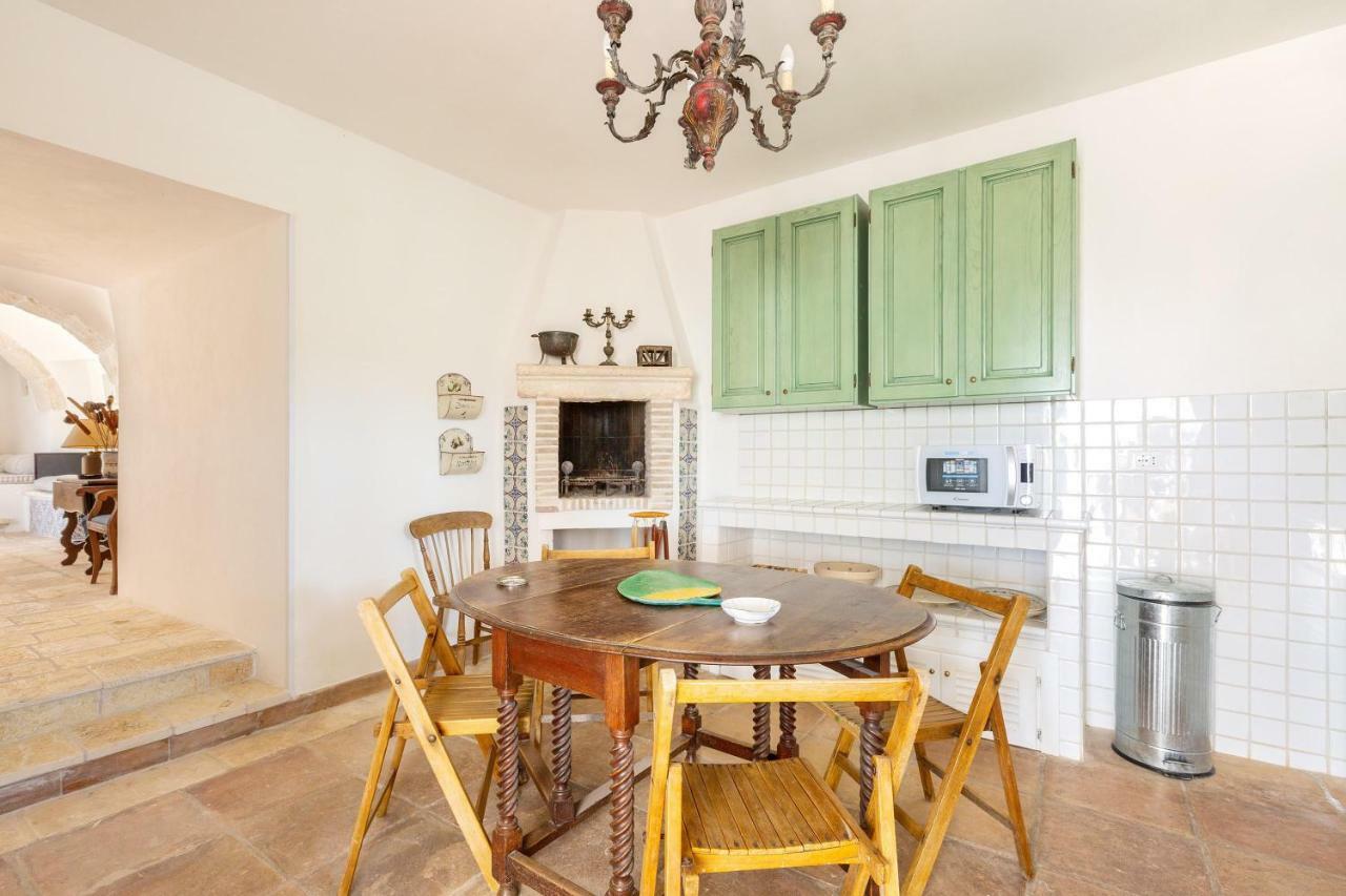 Trullo Il Karrubo Villa Ostuni Buitenkant foto